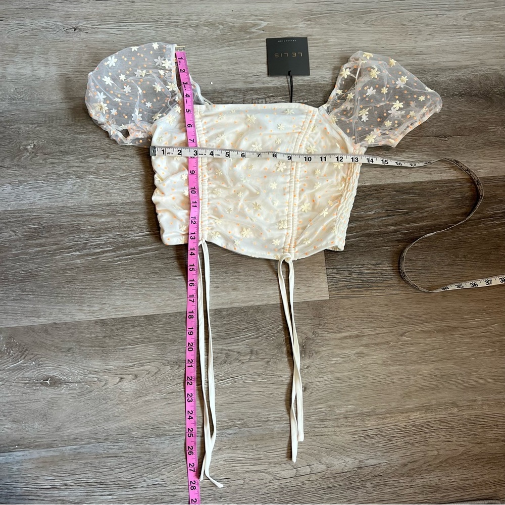 NWT Le Lis Collection glitter floral crop top - Picture 11 of 12